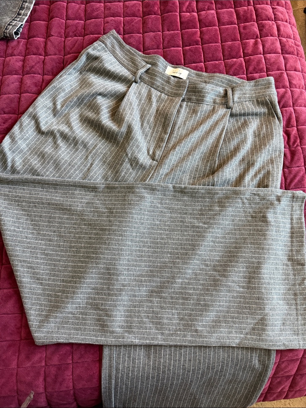 Sadie & Sage Gray Pinstripe Women's Dress Pants